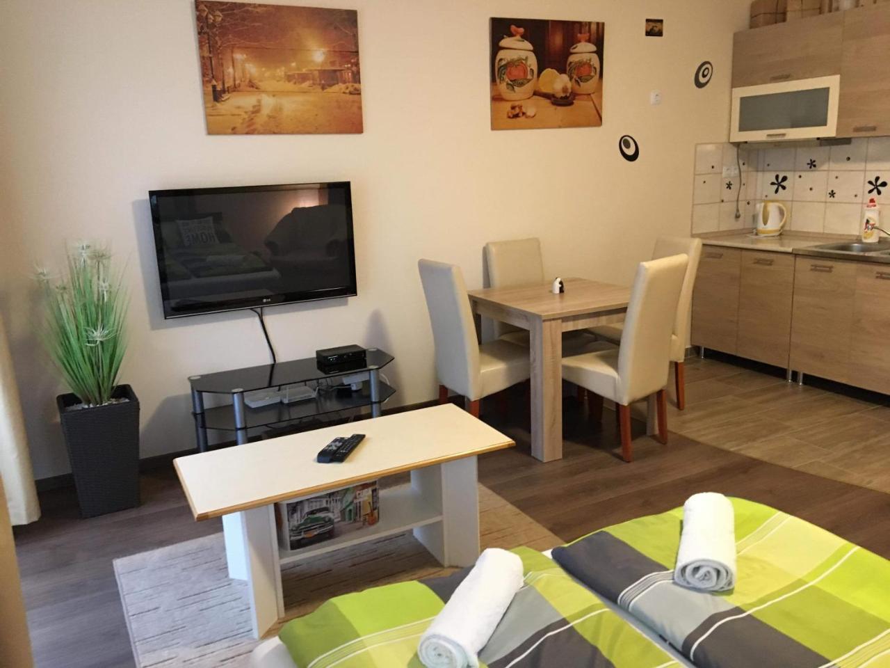 My Home Apartman Hajdúszoboszló Екстериор снимка